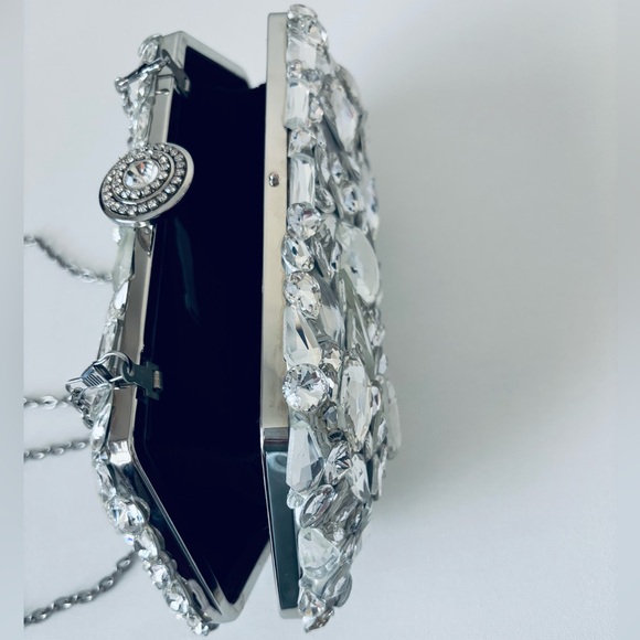 CACHÉ | Crystal Clutch - Picture 8 of 12